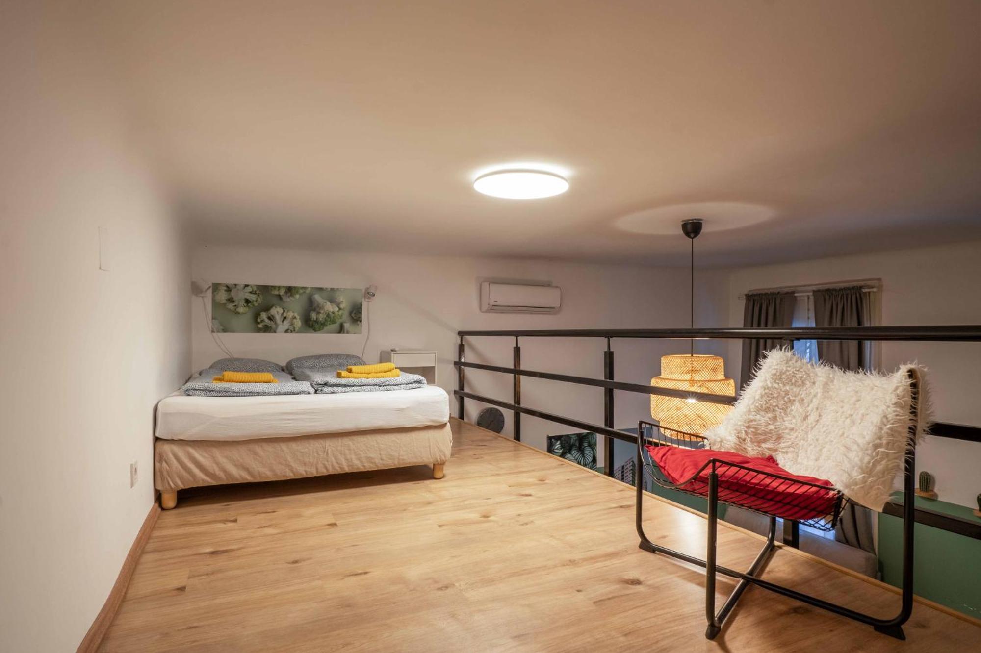 Cosy Studio In Terezvaros W41 Green Будапеща Екстериор снимка